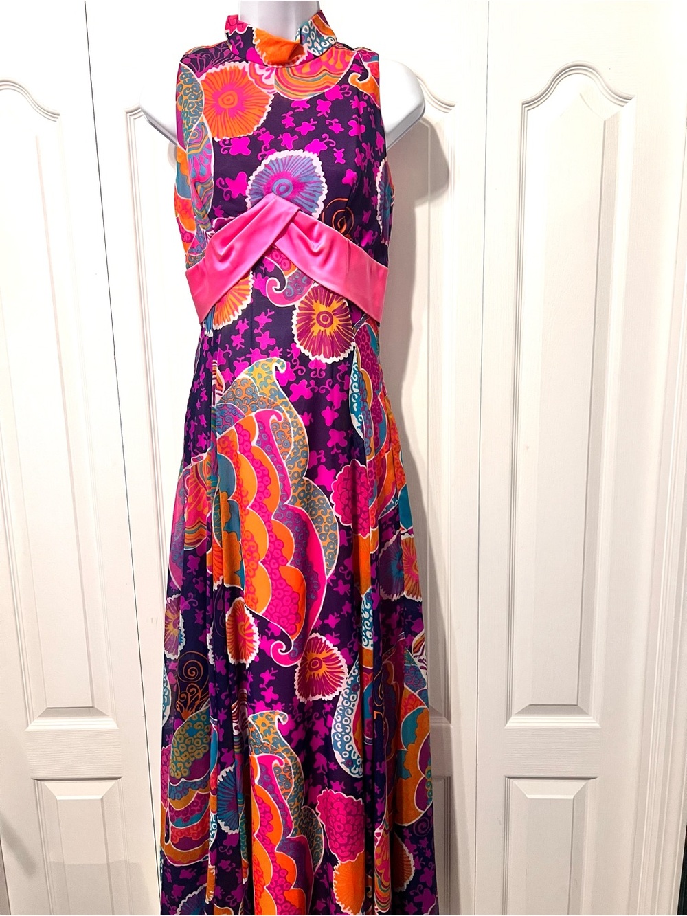 Vintage 1960-70"s Sleeveless Maxi Colorful Lined Dress Pink Waist Band-Sz.9-10